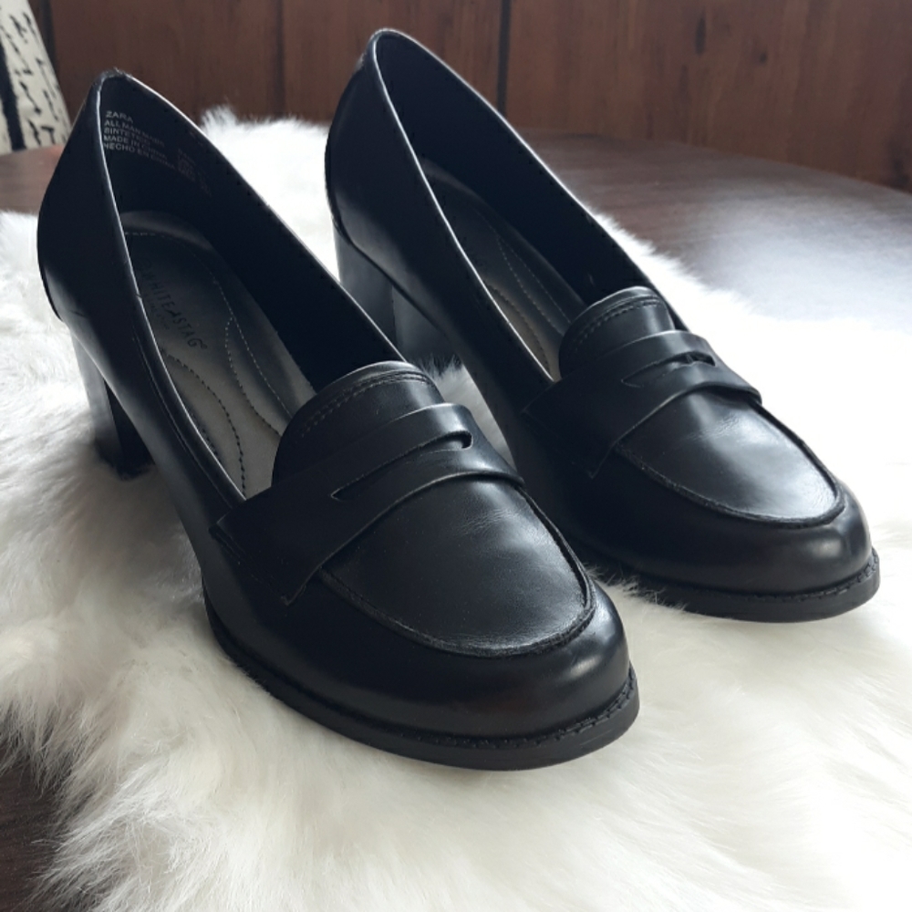 White Stag Black pumps